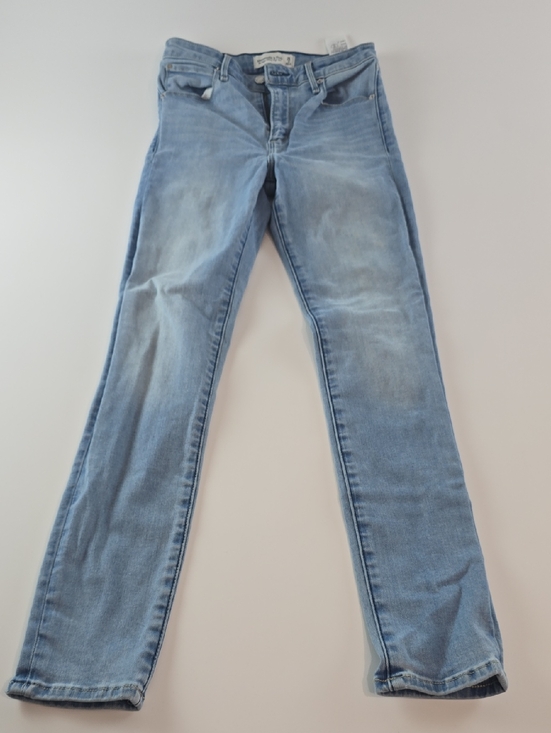 Abercrombie & Fitch Denim - Abercrombie & Fitch Light Blue Straight Leg Jeans Size 26/2